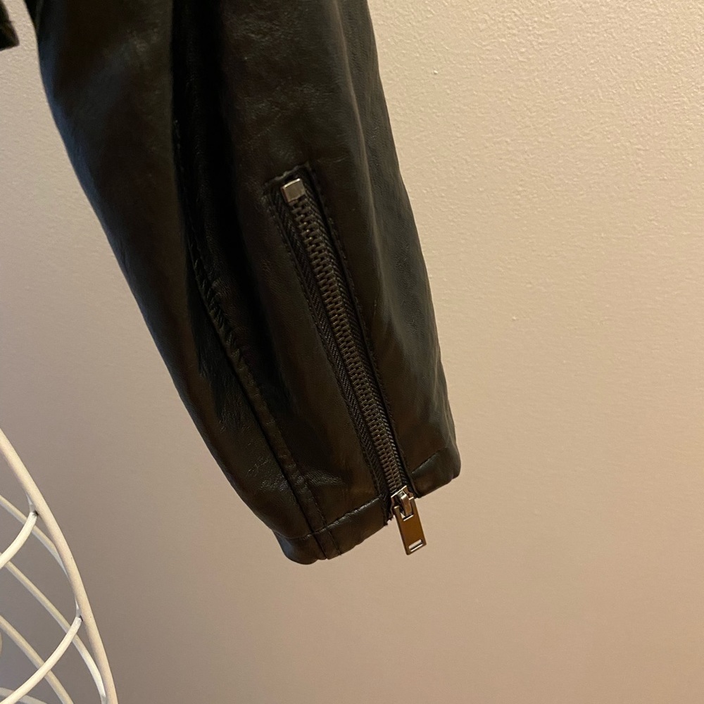 Forever 21-Faux Leather Jacket - Picture 5 of 8